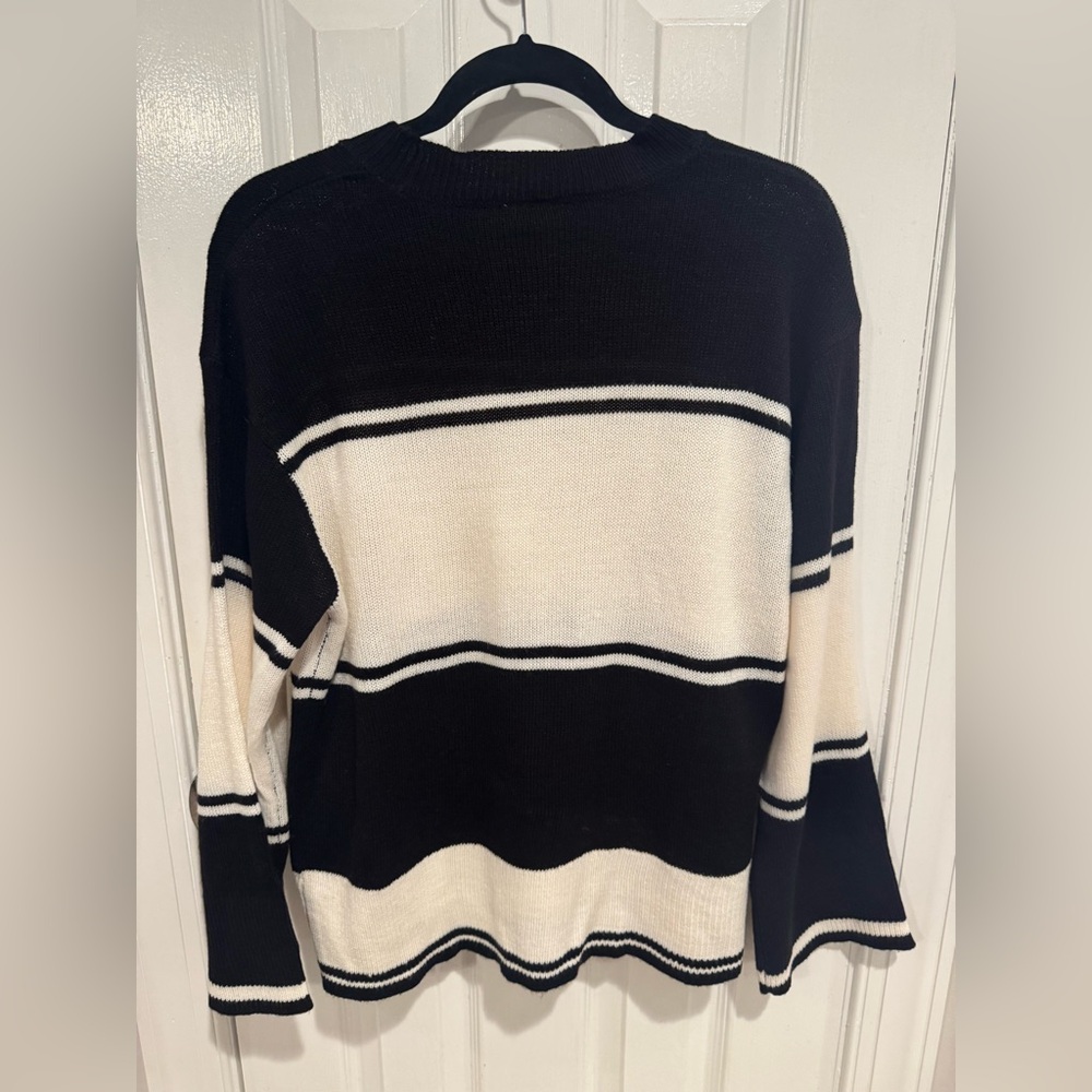 H&M Divided Black and Cream striped sweater